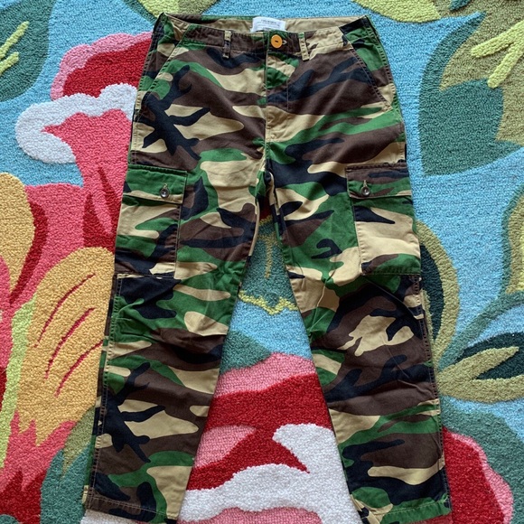 Zara Camo Cropped Pants - Picture 2 of 4